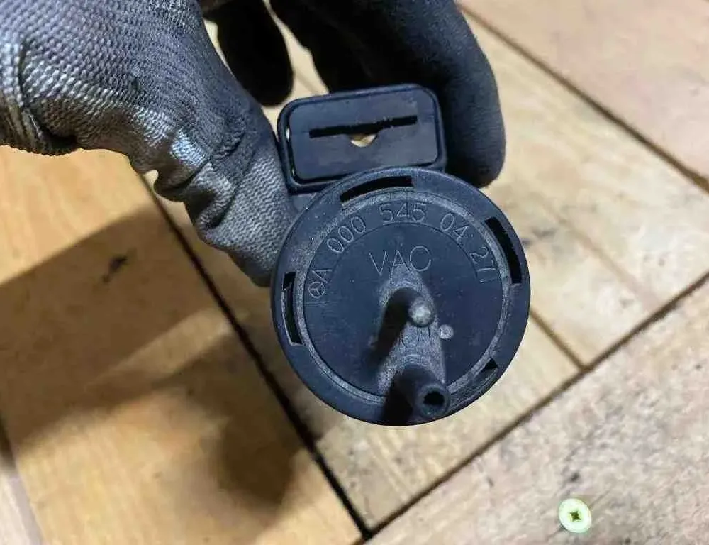 MERCEDES-BENZ C-Class W203/S203/CL203 (2000-2008) Magnetventil 0005450427,a0005450427 32673204