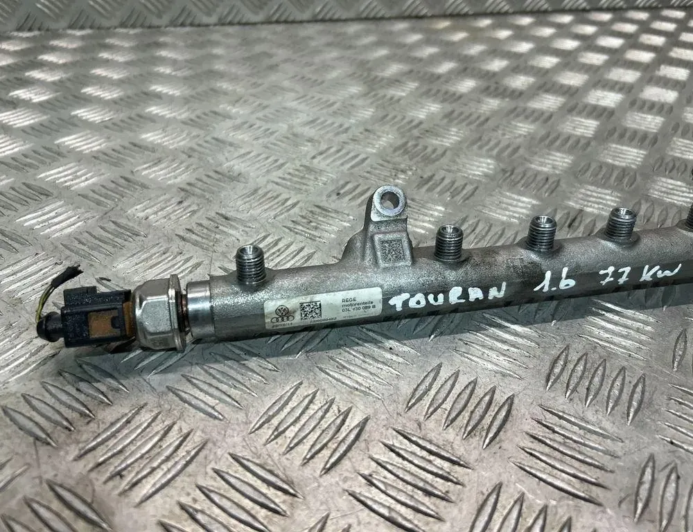 VOLKSWAGEN Touran 1 generation (2003-2015) Brændstofskinne 03L130089B 33502041