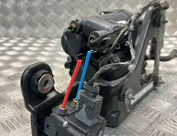 BMW X5 E70 (2006-2013) Suspensionskompressor EBLV0514 35022809