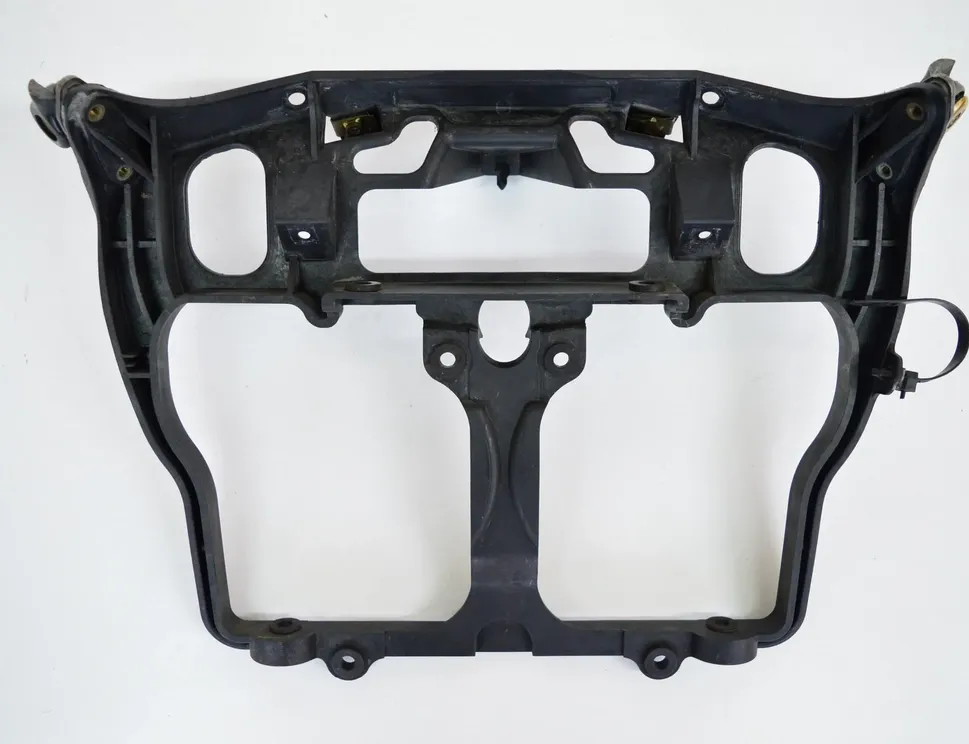 SUZUKI GSX Frontbeslag forlygtemontering 1772050