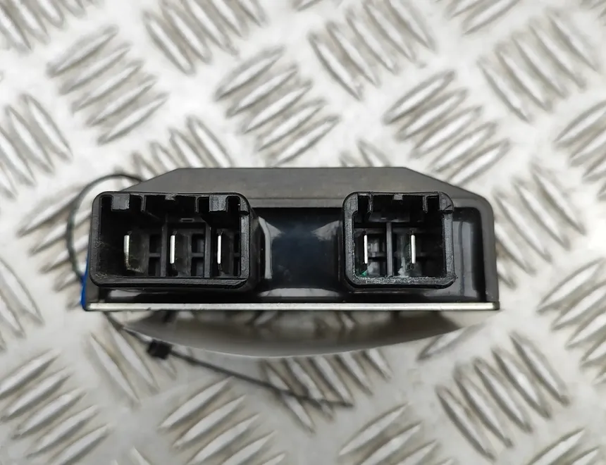 HONDA CBR (1983-2016) Spændings ensretter regulator FH014AA 33600214