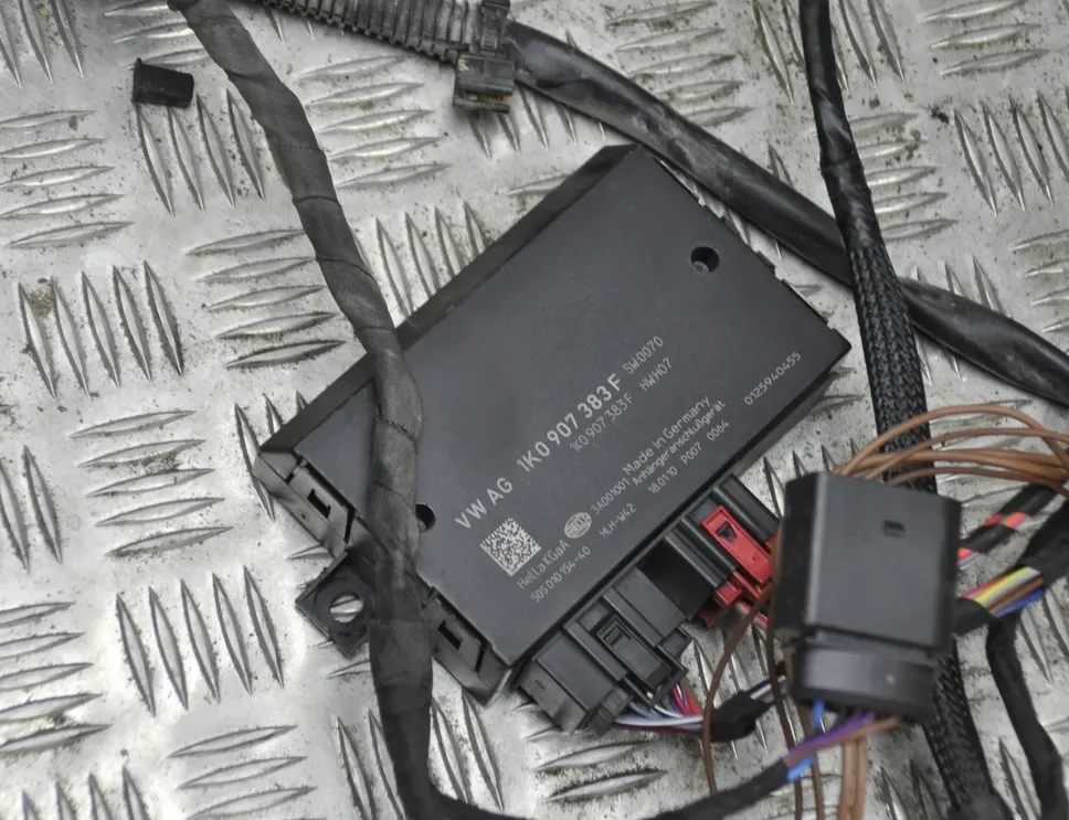 VOLKSWAGEN Passat B6 (2005-2010) Anhængertræk sæt 3C0803881F,1K0907383F 34059029