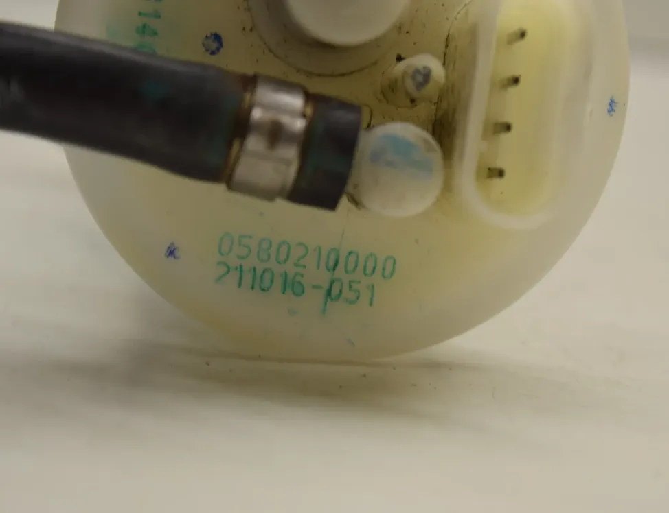 BMW G (2000-present) Brændstofpumpe 33811071