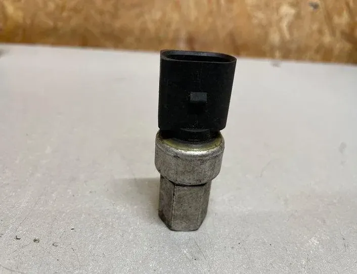 VOLKSWAGEN Passat B7 (2010-2015) Conditioner tryksensor 1K0959126A 22176570