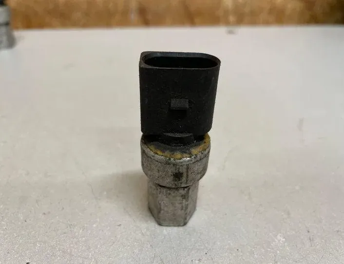 VOLKSWAGEN Passat B7 (2010-2015) Conditioner tryksensor 1K0959126A 22176577