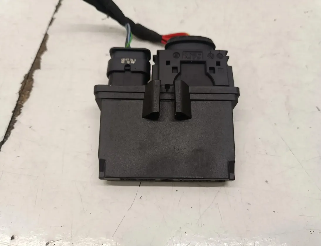 AUDI A3 8Y (2020-2024) Andre kontrolenheder 3Q0941329 30251043