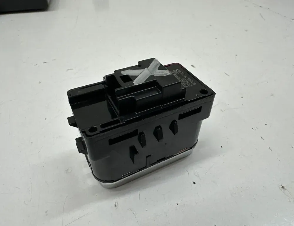 MERCEDES-BENZ GLE W167 (2019-2024) Afbrydere A2479059700 33499843