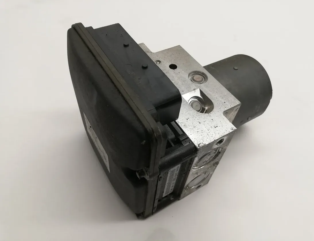 BMW 5 Series E60/E61 (2003-2010) ABS pumpe 6783360 13544951