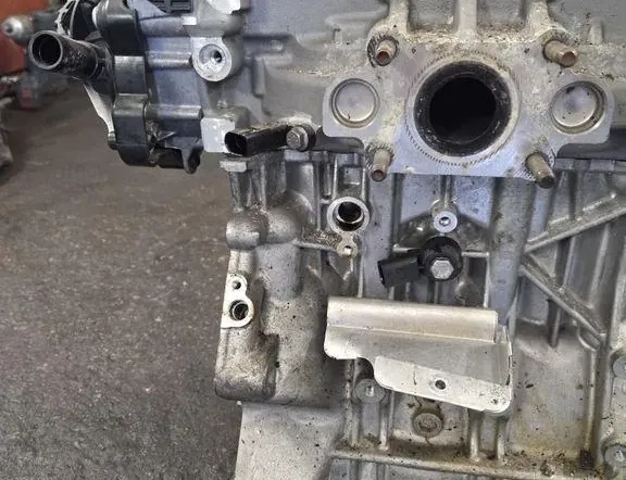 AUDI A1 8X (2010-2020) Motor CHZ 33231867