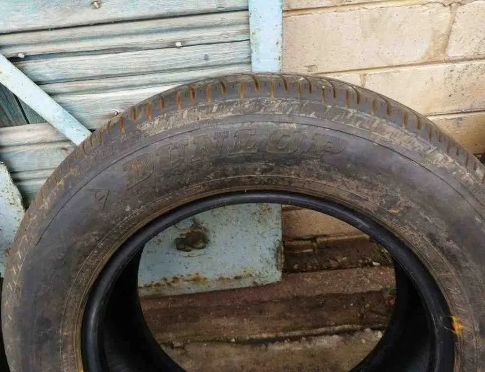 AUDI A4 B5/8D (1994-2001) Bagagerumsgrill 19565R15,DUNLOP 32503265