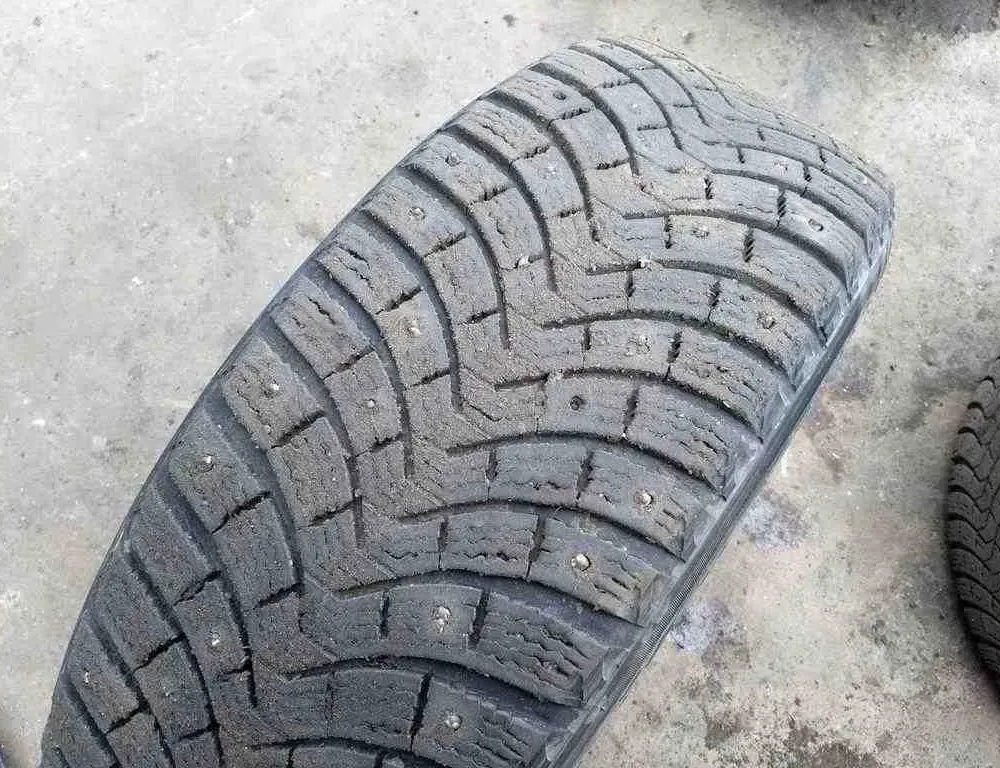 NISSAN Primera P12 (2001-2008) Dæk 20560R16,MICHELIN 32528191