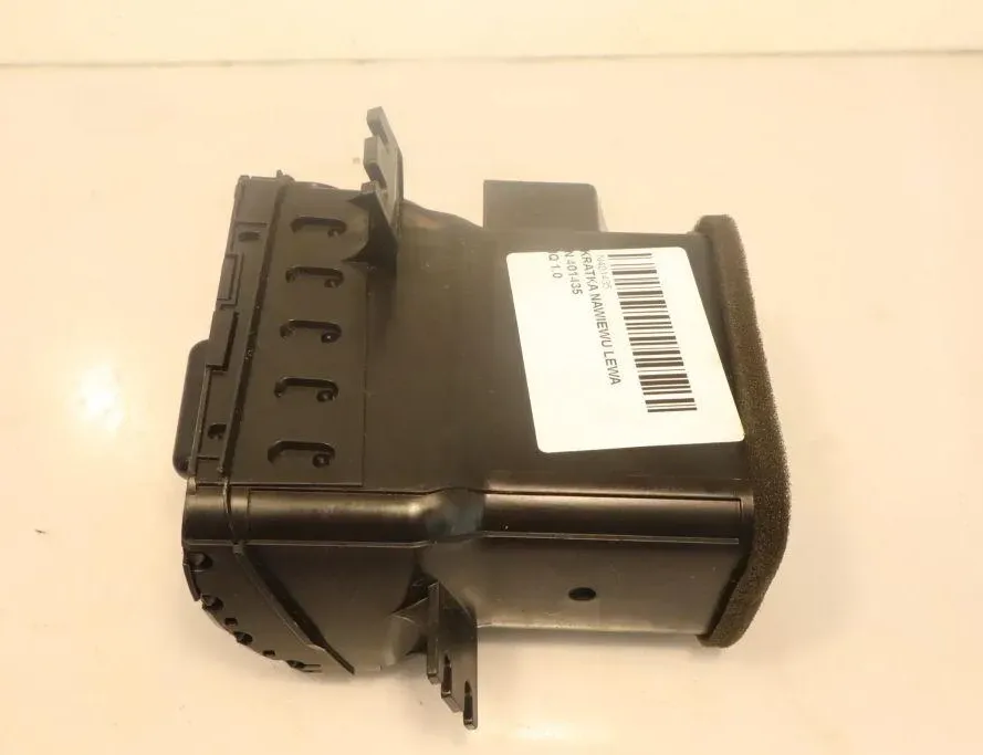 TOYOTA iQ 1 generation (2008-2020) Dashboard luftventiler 32903082