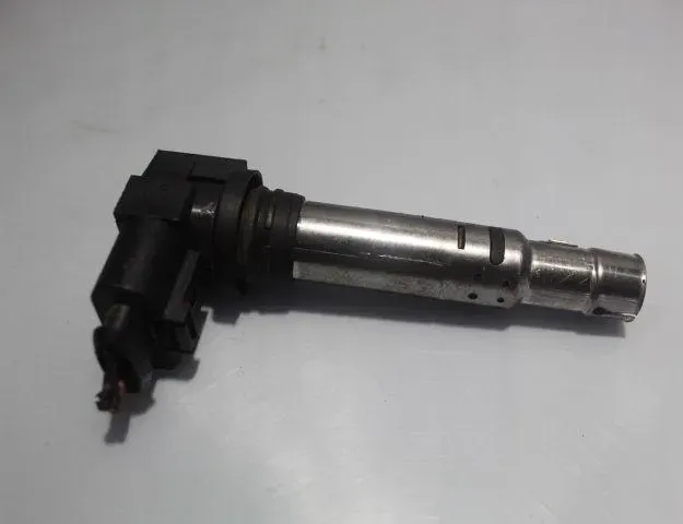 SEAT Ibiza 4 generation (2008-2017) Højspændingstændingsledning (stikledning) 036905715 32919179