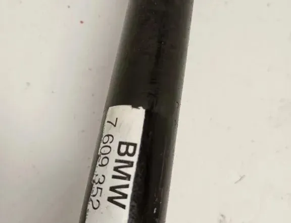 BMW 2 Series F22/F23 (2013-2020) Højre bagaksel 7609352 33177732