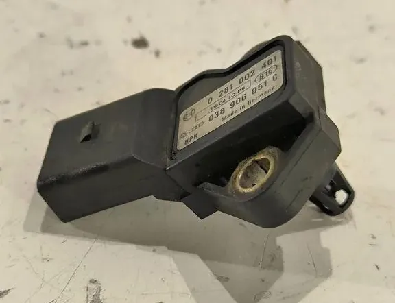 VOLKSWAGEN Passat B6 (2005-2010) MAP sensor 038906051C 33203116