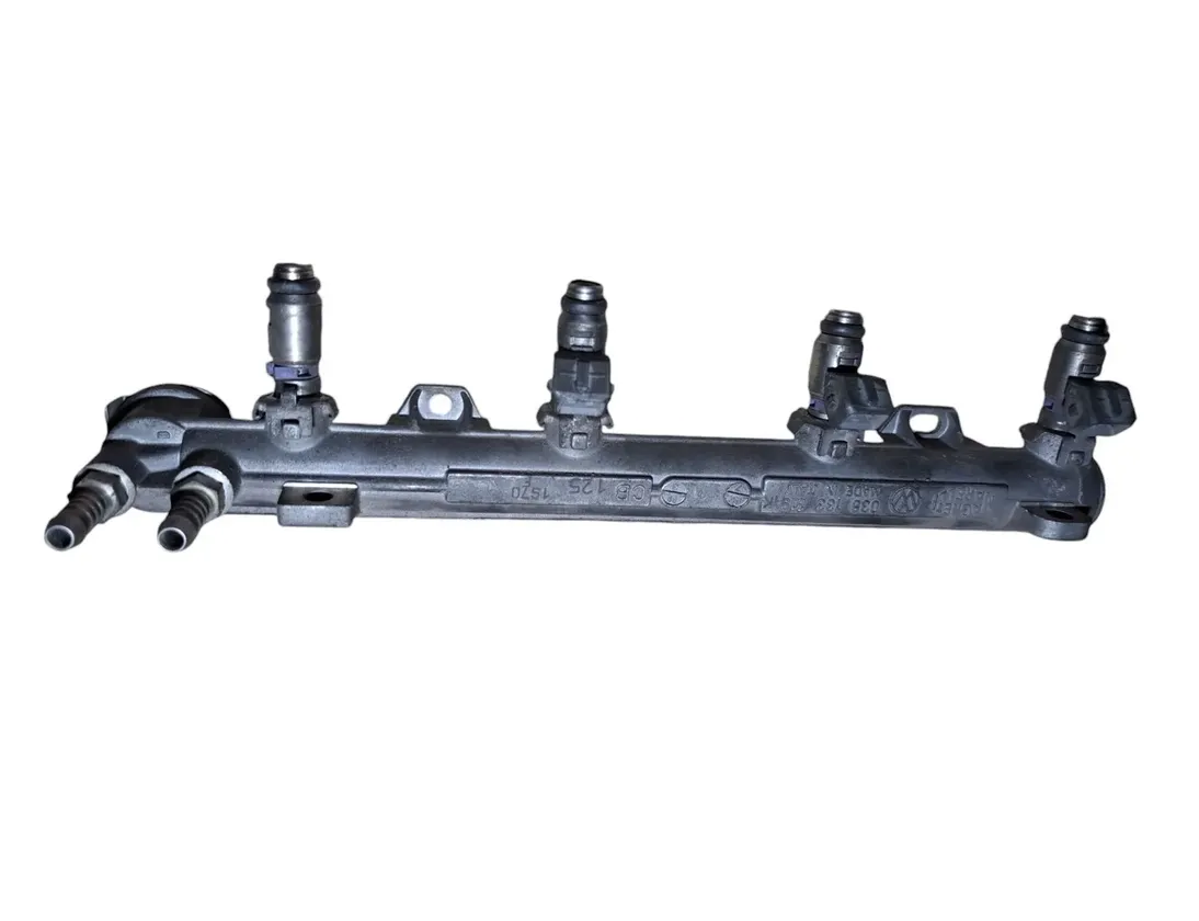 VOLKSWAGEN Golf 4 generation (1997-2006) Brændstofskinne 036133319 27481204