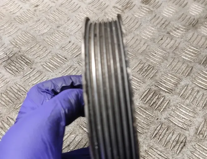 AUDI A6 C6/4F (2004-2011) Servopumpe remskive 06c145255 33153545