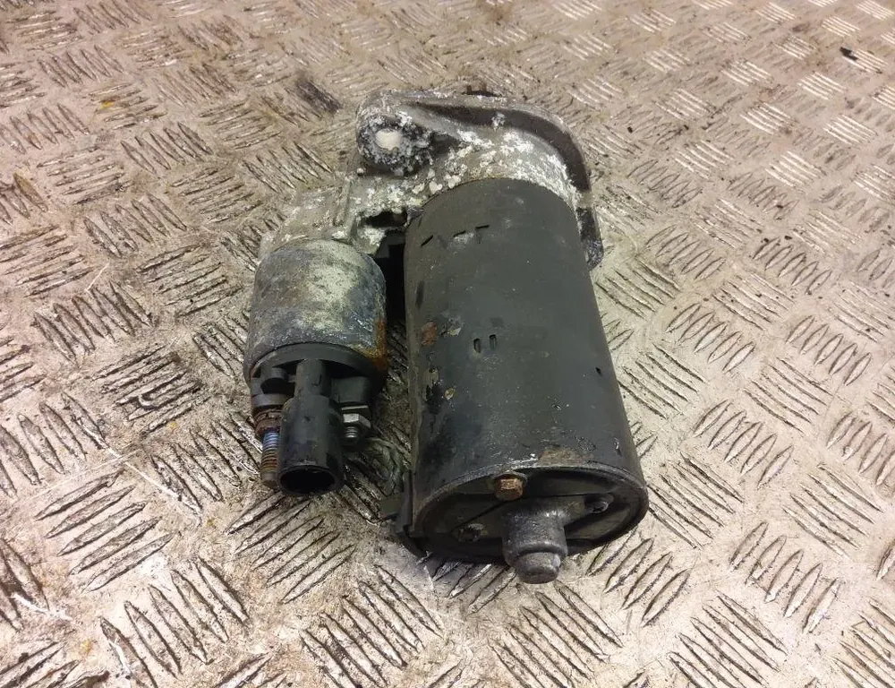 SKODA Yeti 1 generation (2009-2018) Startmotor 02M911024 33219442