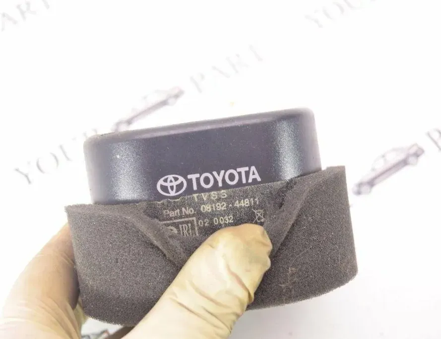 TOYOTA Previa 2 generation (2000-2006) Alarm sirene 0819244811 33486607
