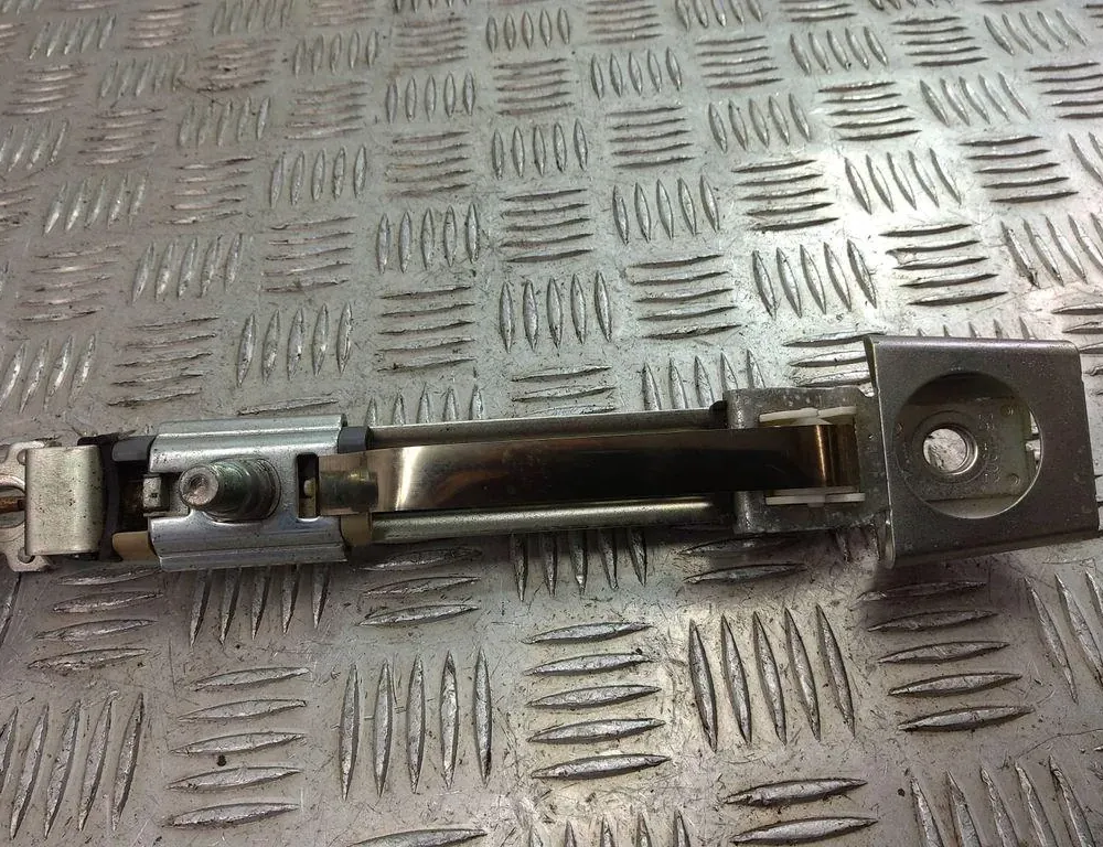 LEXUS LS 4 generation (2006-2020) Forreste venstre sikkerhedssele højdejusterer C614001 33487483