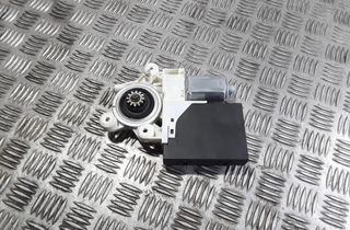 VOLVO V50 1 generation (2003-2012) Forreste venstre dør vinduesregulator motor 30737675 28095861