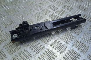 MERCEDES-BENZ C-Class W204/S204/C204 (2004-2015) Højre forreste sikkerhedssele højdejuster A2048600788 31158765