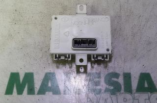 RENAULT Laguna 3 generation (2007-2015) Klimakontrolenhed 280384369R,280380004R,280380001R,280380005R,280380003R,280380655R,283468976R,283467680R,283467937R,283468105R,283463540R,283466187R 27805009