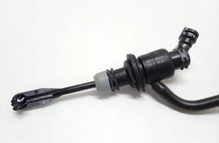 RENAULT Kadjar 1 generation (2015-2024) Koblingscylinder 306104BA1A,23617085 22686549