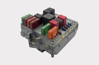 ALFA ROMEO GTV 916 (1995-2006) Sikringsboks 51742419 32034941