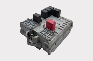 ALFA ROMEO GTV 916 (1995-2006) Sikringsboks 51742419 32034971