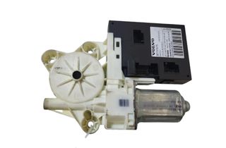 VOLVO V50 1 generation (2003-2012) Forreste venstre dør vinduesregulator motor 30737675 28805784