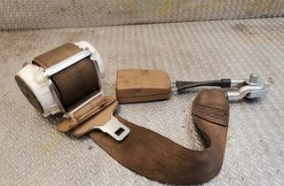 MERCEDES-BENZ S-Class W221 (2005-2013) Bagerste sikkerhedssele i midten 2218600585 15027877