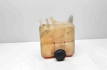 FORD Kuga 1 generation (2008-2013) Ekspansionsbeholder 3M5H8K218AJ 32666949