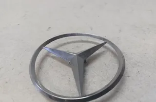 MERCEDES-BENZ C-Class W204/S204/C204 (2004-2015) Bootlid Badge A2047580058 34824929