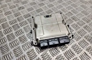 RENAULT Megane 1 generation (1995-2003) Motorkontrolenhed ECU 0281010483 33505725