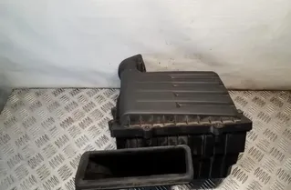 SKODA Superb 3 generation (2015-2023) Luftfilterboks 5Q0129607AE 25155459