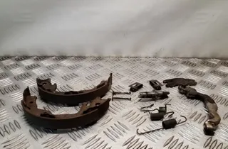 NISSAN Juke YF15 (2010-2020) Andre dele af det bagerste venstre chassis 33332197