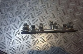 AUDI A5 8T (2007-2016) Brændstofskinne 079133315E 33413379