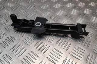 AUDI Q5 8R (2008-2017) Højre forreste sikkerhedssele højdejuster 8E0857833E 33485815