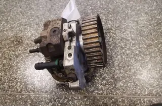 RENAULT Laguna 2 generation (2001-2007) Brændstofpumpe 0445010075 33847125