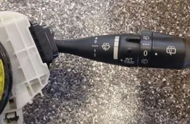 MITSUBISHI Colt 6 generation (2002-2013) Visker kontrol 17E035 35102018