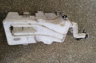 MITSUBISHI Colt 6 generation (2002-2013) Vinduesvaskertank A4548600060,MN105384,A4548600160 35104074