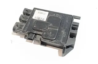 RENAULT Trafic 3 generation (2014-2023) Strømfordelingsboks 243501820R,PRT07840 33260151