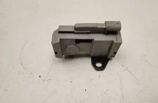 MERCEDES-BENZ CLS-Class C218/X218 (2011-2017) Højre side hættelås A2048800260 33509965