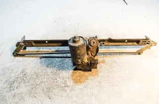 AUDI 100 S3 (1982-1990) Forrudeviskermekanisme 443955113A 13943934