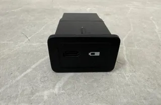 MERCEDES-BENZ Sprinter 3 generation (907/910) (2019-2024) USB A2478200401 34765575