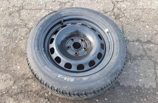 VOLKSWAGEN Passat B5 (1996-2005) Reservehjul 33982430