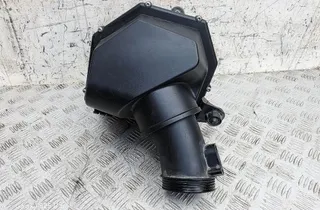 BMW 6 Series F06/F12/F13 (2010-2018) Luftfilterboks 7843292,13717843292,7843290 33494964