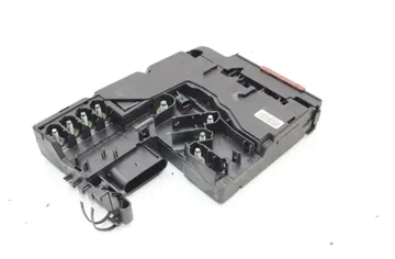 MERCEDES-BENZ C-Class W204/S204/C204 (2004-2015) Strømfordelingsboks A2075402750 34065083