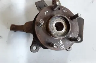 HYUNDAI i30 GD (2 generation) (2012-2017) Forreste venstre hjulnav 51715A6000 35105495